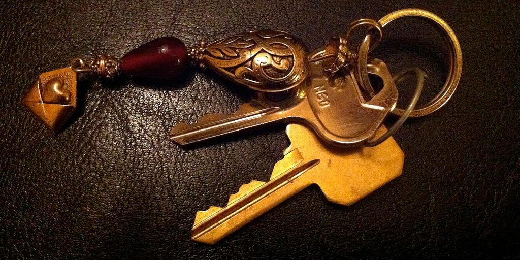 Image of keys to house. Credit: Lesley Lambert