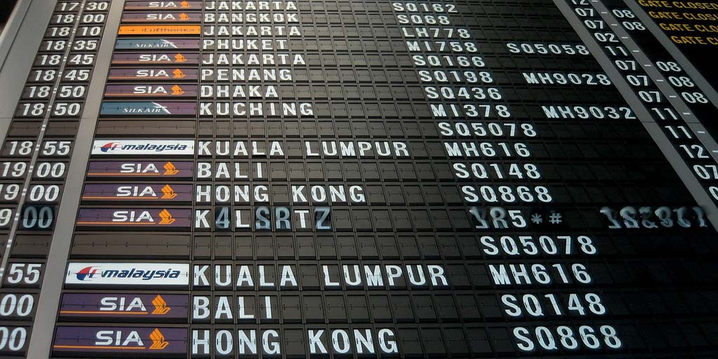 Airport flight departures/arrivals boards